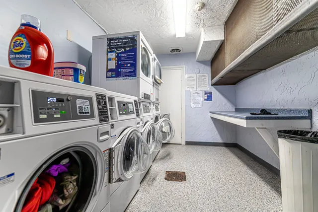 $216,800 | 4 Pembroke Drive, Unit 22, Derry, NH 03038