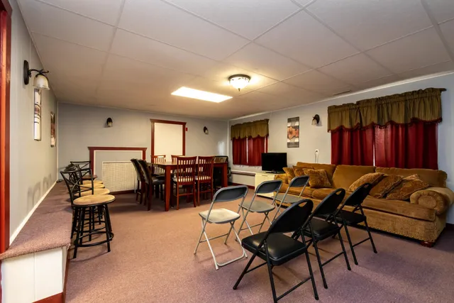 $216,800 | 4 Pembroke Drive, Unit 22, Derry, NH 03038