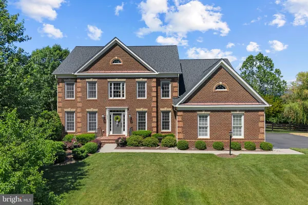 $1,395,000 | 16555 Chestnut Overlook Drive, Purcellville, VA 20132