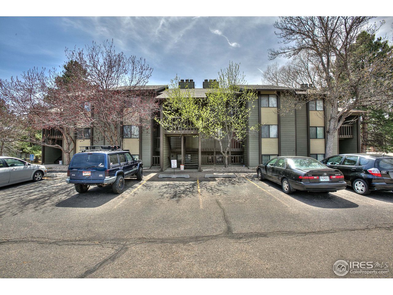 925 Columbia Road, Unit 113 Fort Collins, CO 80525 - Photo 5 of 20 Parking right out your front door