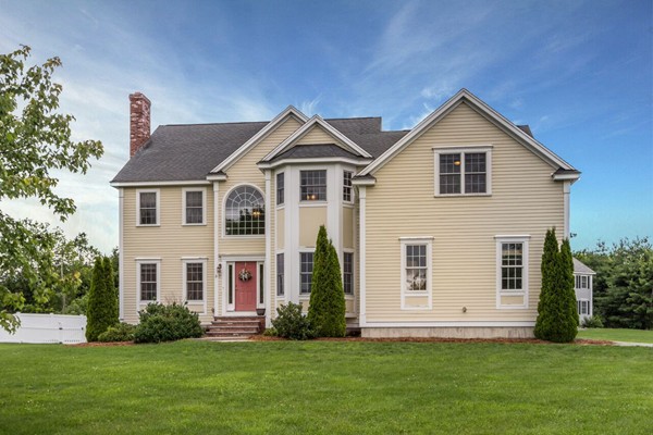 31 Village Road Pepperell, MA 01463 - Photo 1 of 23 Gallery Image 1
