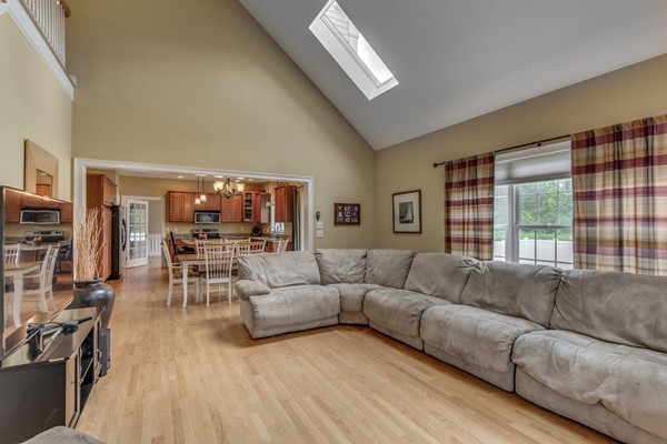 31 Village Road Pepperell, MA 01463 - Photo 12 of 23 Gallery Image 12