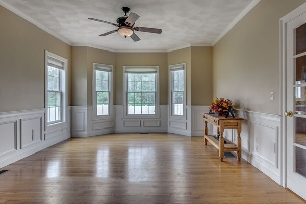 31 Village Road Pepperell, MA 01463 - Photo 6 of 23 Gallery Image 6