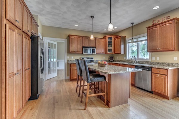 31 Village Road Pepperell, MA 01463 - Photo 8 of 23 Gallery Image 8