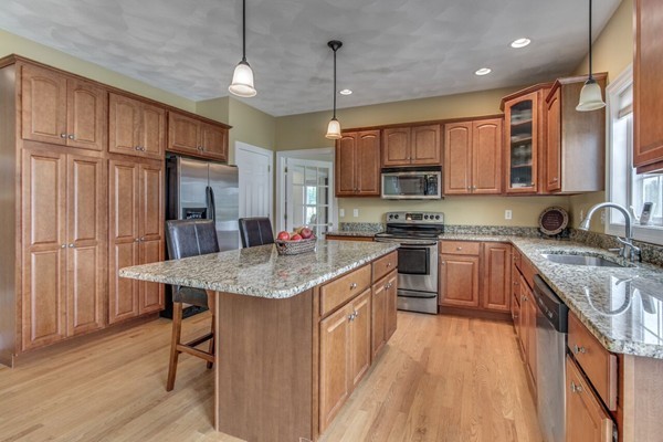 31 Village Road Pepperell, MA 01463 - Photo 9 of 23 Gallery Image 9