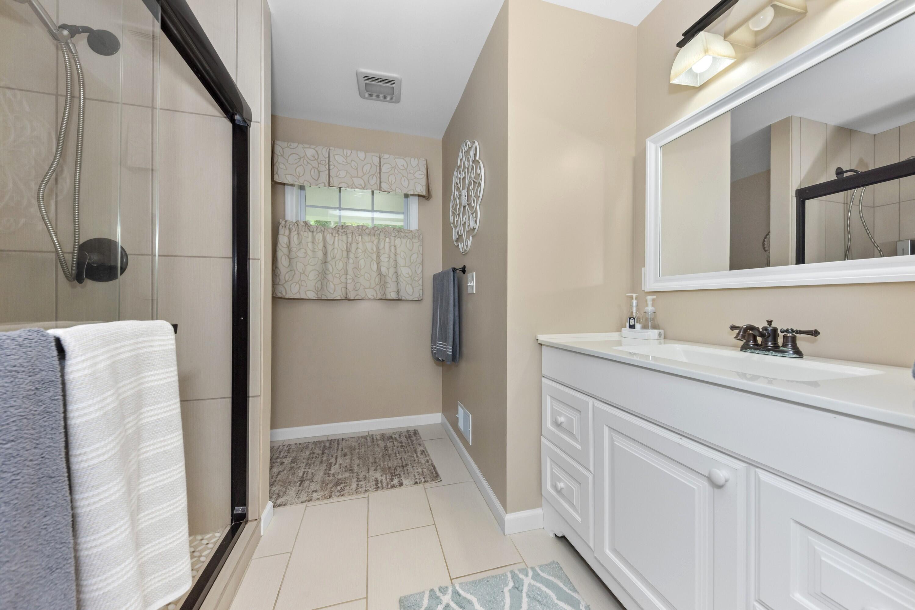5307 Dickson Road Howell, MI 48843 - Photo 47 of 55 Lower Level Bath 1