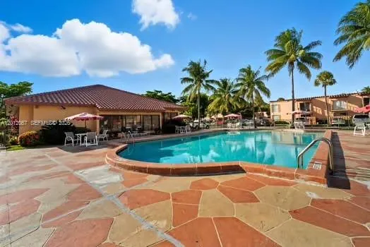 $1,900 | 7151 Miami Lakes Drive, Unit P22, Miami Lakes, FL 33014