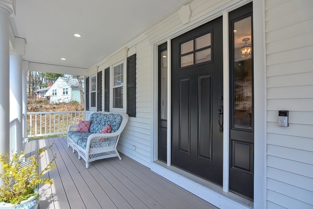 8 Eastmount Road Medfield, MA 02052 - Photo 4 of 40 Gallery Image 4