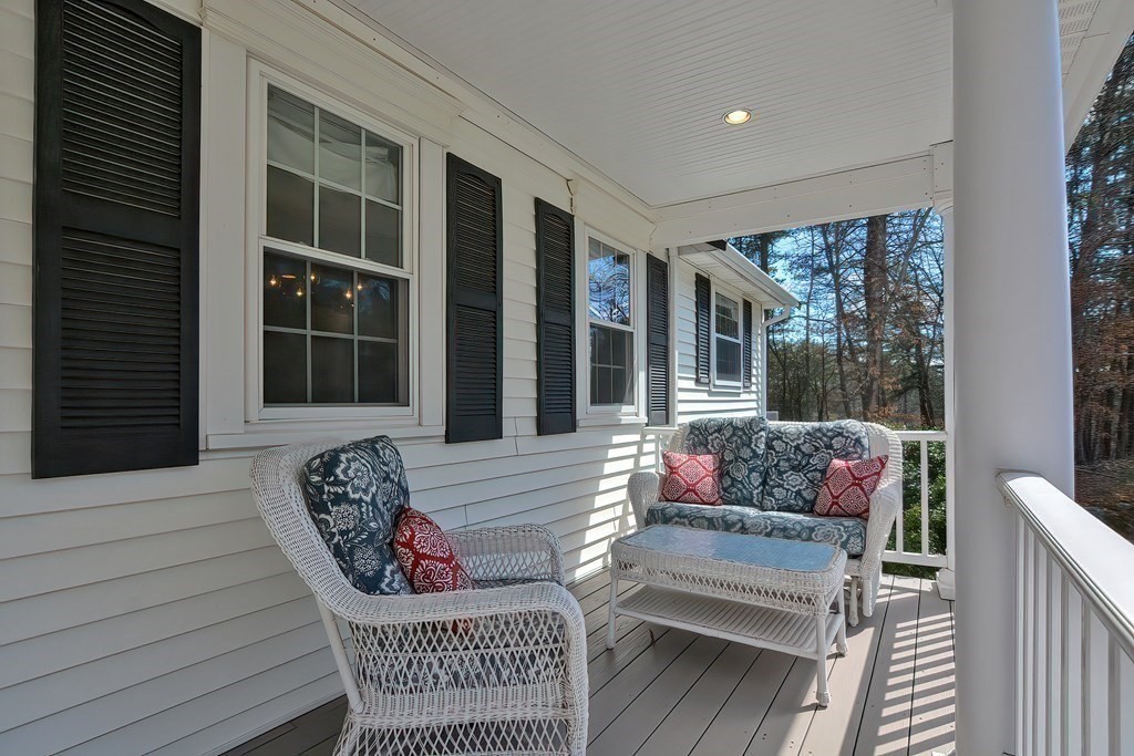 8 Eastmount Road Medfield, MA 02052 - Photo 5 of 40 Gallery Image 5