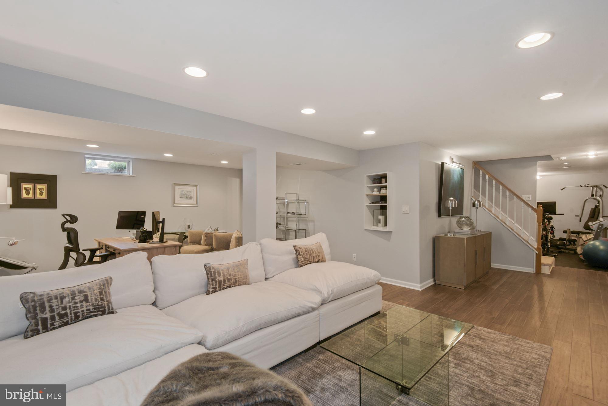 2208 Halter Lane Reston, VA 20191 - Photo 33 of 47