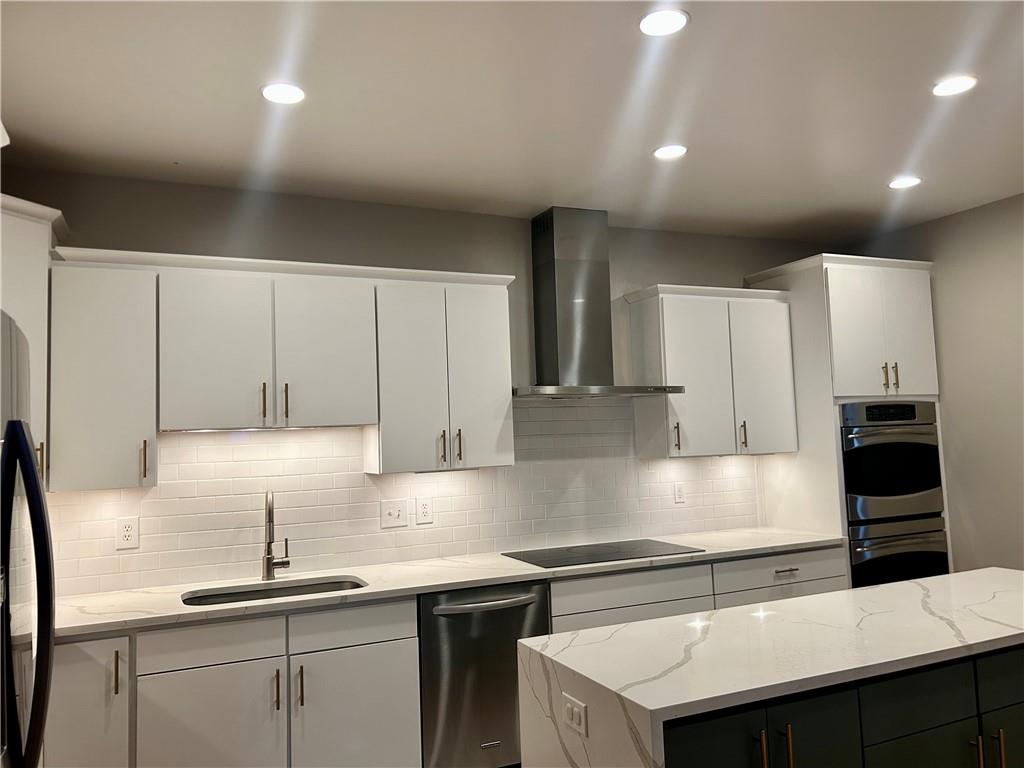 806 Harmony Road Pittsburgh, PA 15237 - Photo 18 of 48 New subway tile backsplash.