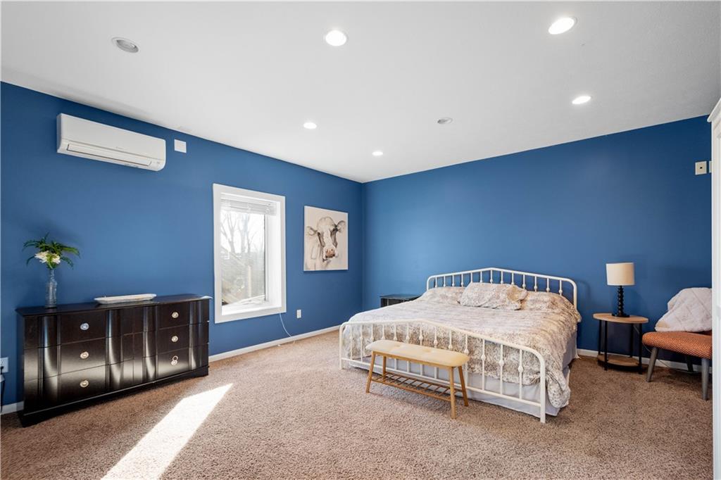 806 Harmony Road Pittsburgh, PA 15237 - Photo 37 of 48 Fourth bedroom.