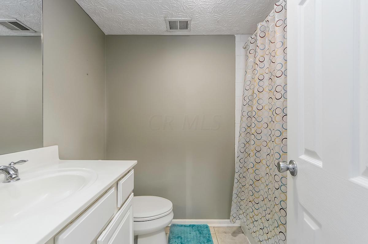 3909 Rome Corners Road Galena, OH 43021 - Photo 11 of 36 Gallery Image 11
