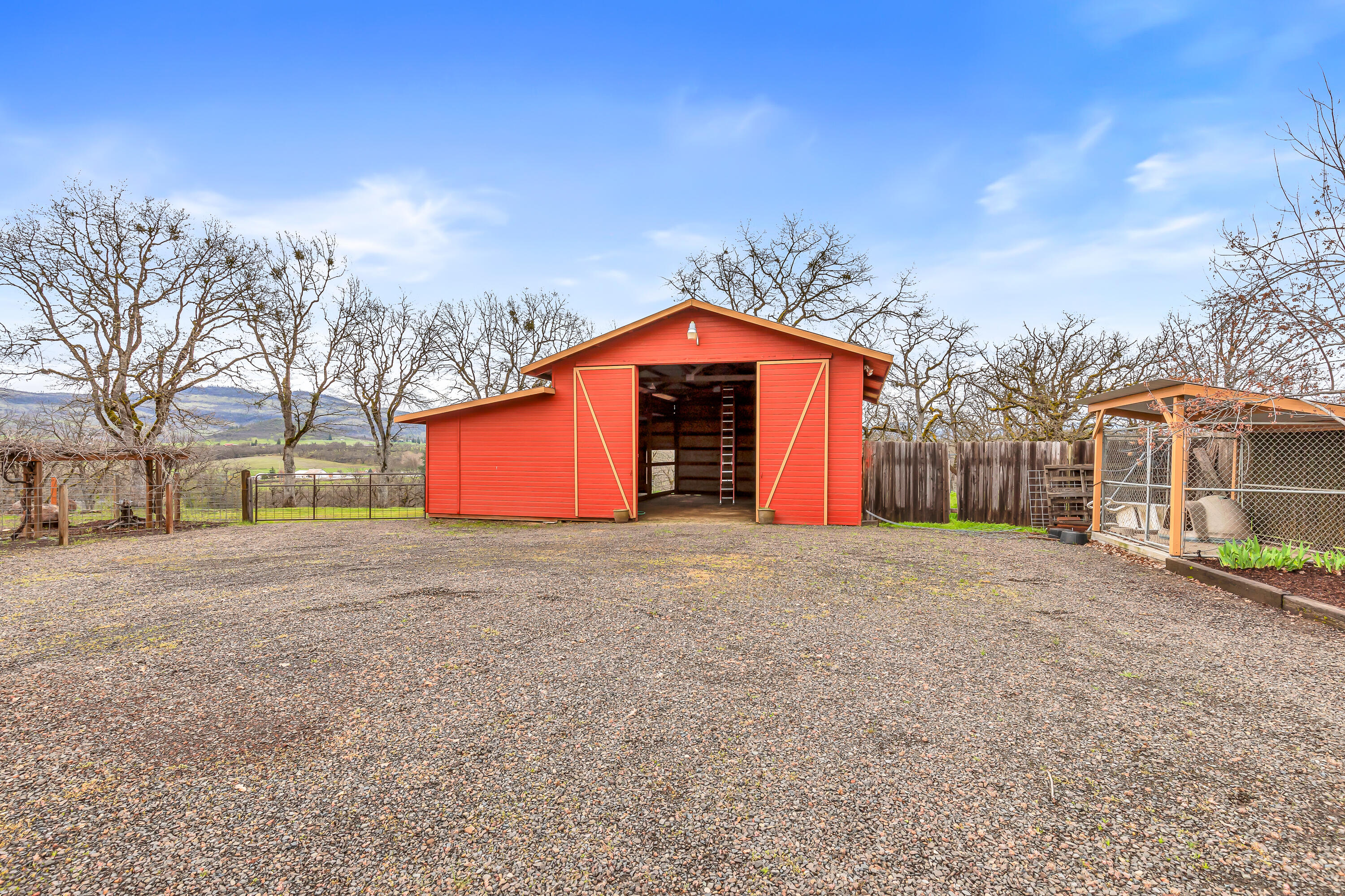 446 Ayres Road Eagle Point, OR 97524 - Photo 43 of 59 43