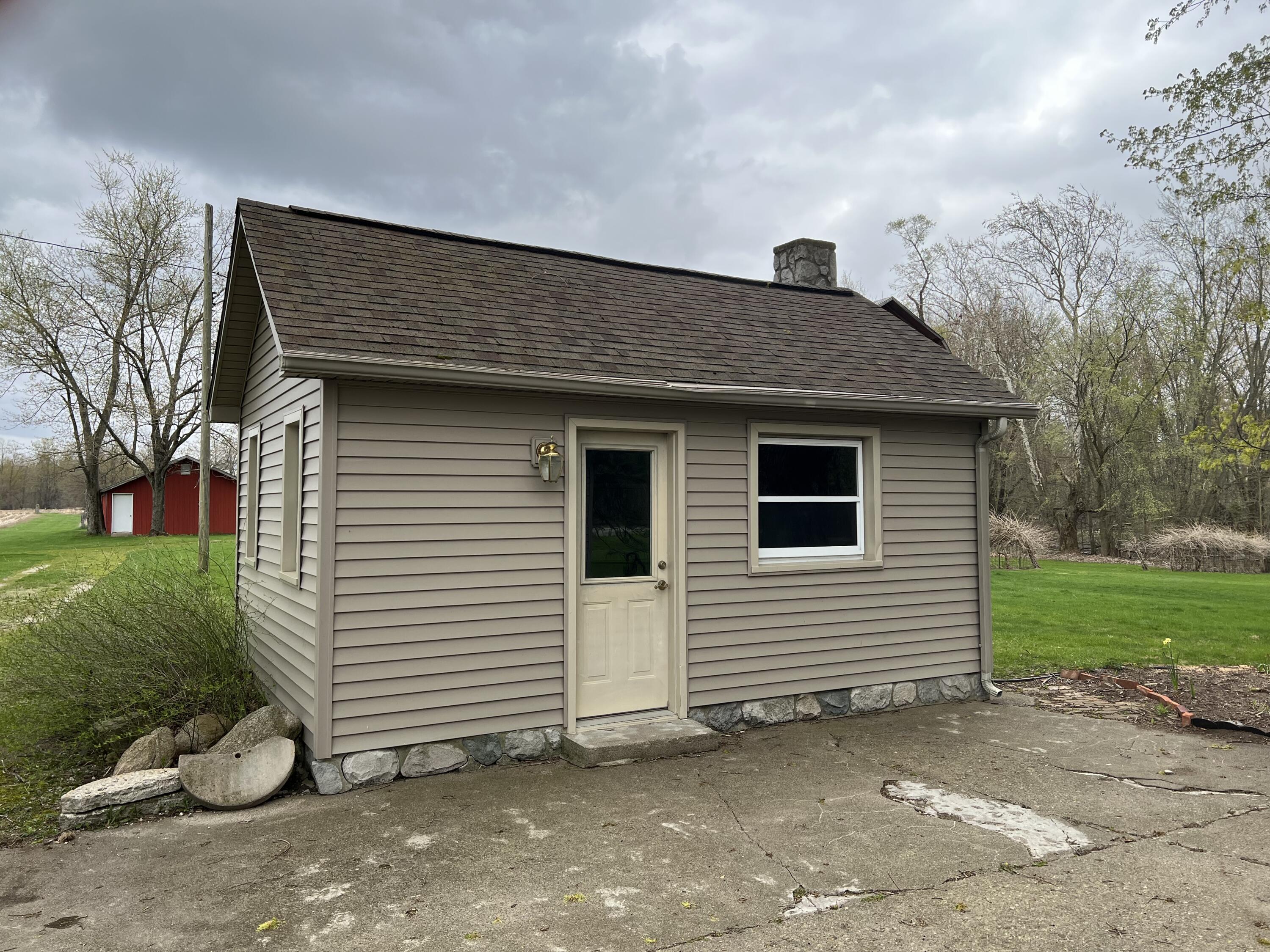 957 Dean Road Quincy, MI 49082 - Photo 11 of 38 0AB59A85-C12C-4960-8552-C7CE6CE7B764