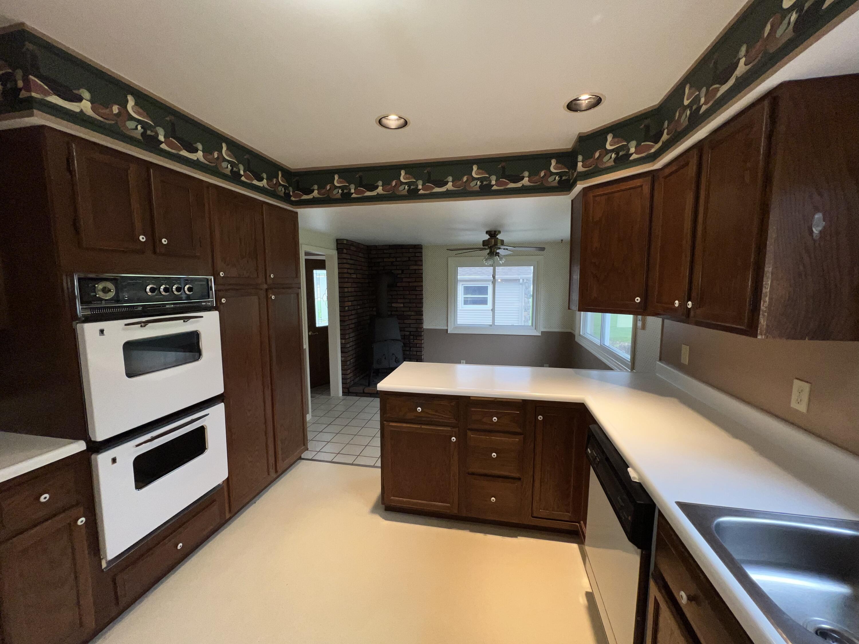 957 Dean Road Quincy, MI 49082 - Photo 15 of 38 18996967-FE08-4019-9AF2-E28115E88E0B