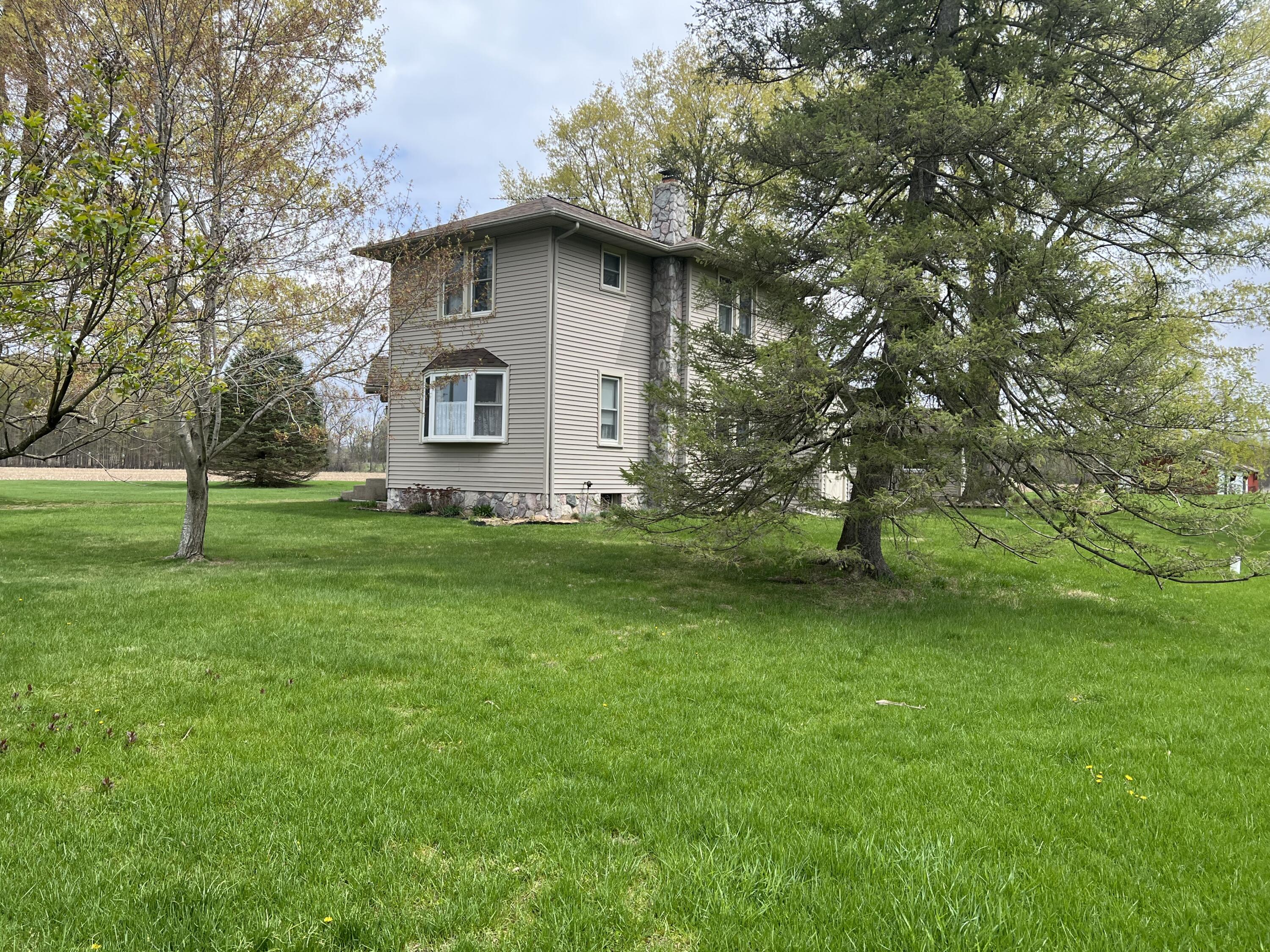 957 Dean Road Quincy, MI 49082 - Photo 4 of 38 A060E784-1A87-43EE-A79B-D57083982EEE