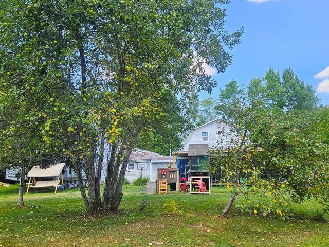 $387,900 | 204 Shaw Road, Fletcher, VT 05444
