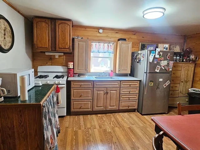 $387,900 | 204 Shaw Road, Fletcher, VT 05444