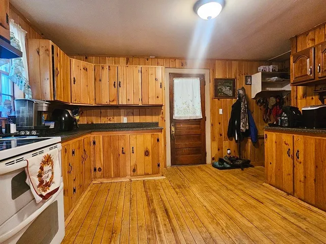 $387,900 | 204 Shaw Road, Fletcher, VT 05444