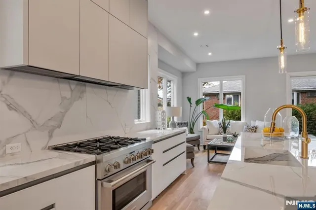 $1,589,000 | 2449 Camner Street, Fort Lee, NJ 07024