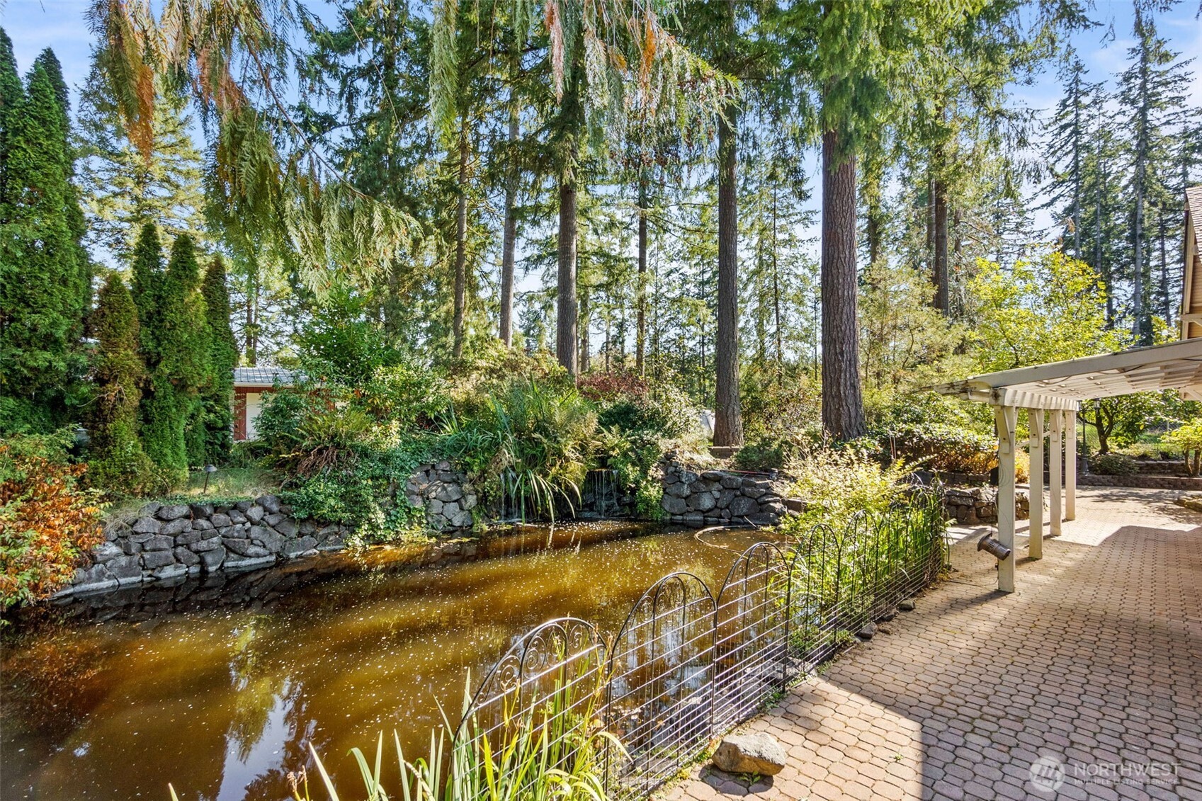 7920 Fairview Road Southwest Olympia, WA 98512 - Photo 10 of 40