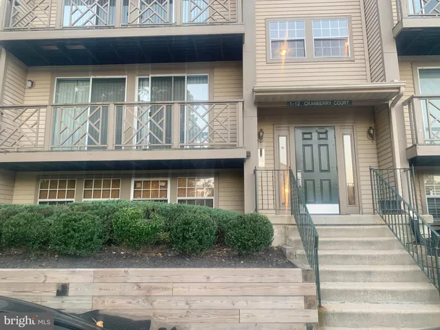 $2,100 | 5 Cranberry Court, Marlton, NJ 08053