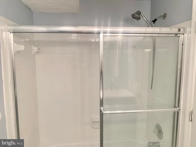 $2,100 | 5 Cranberry Court, Marlton, NJ 08053