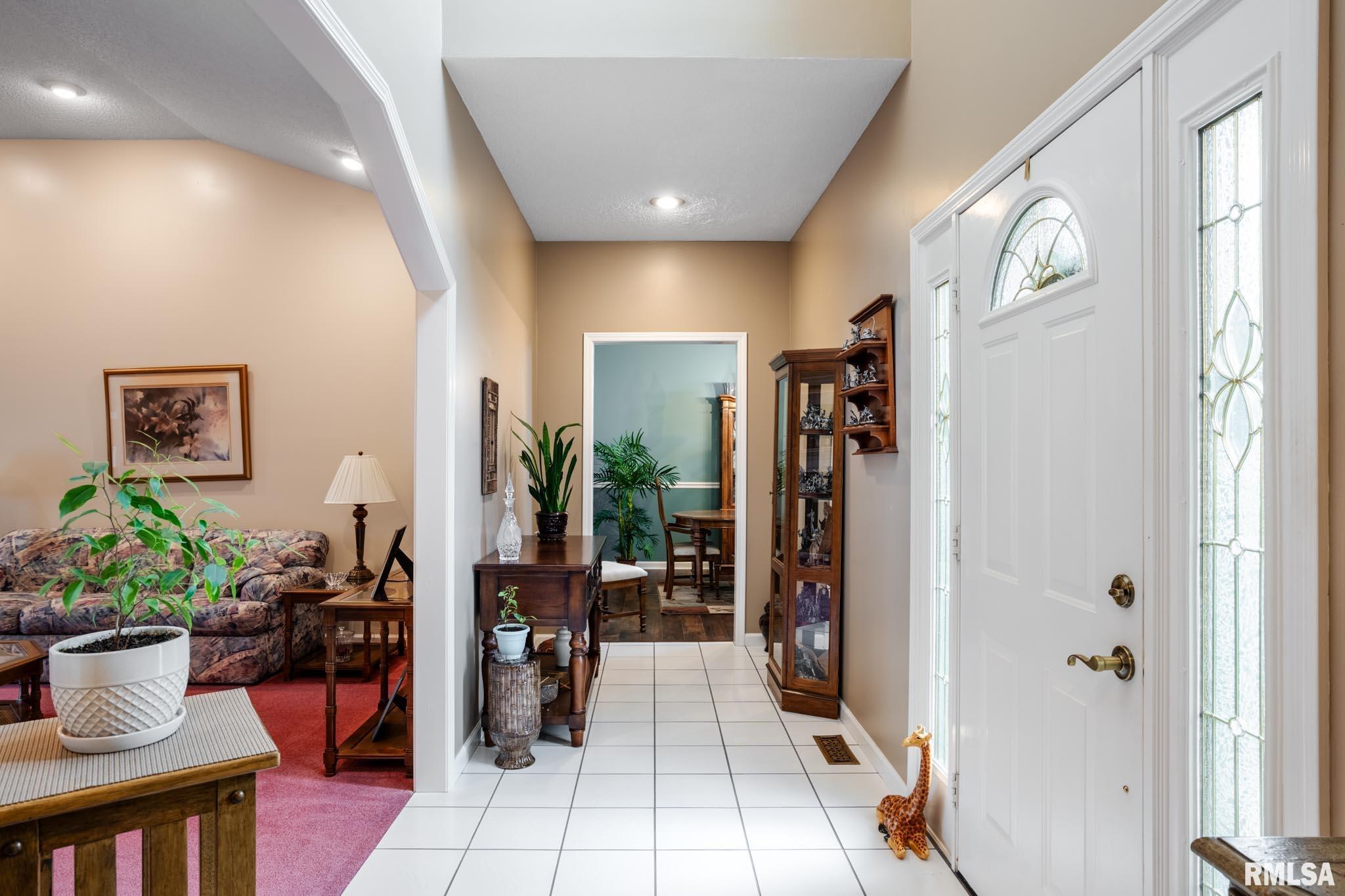 15052 Eastland Road Marion, IL 62959 - Photo 3 of 43