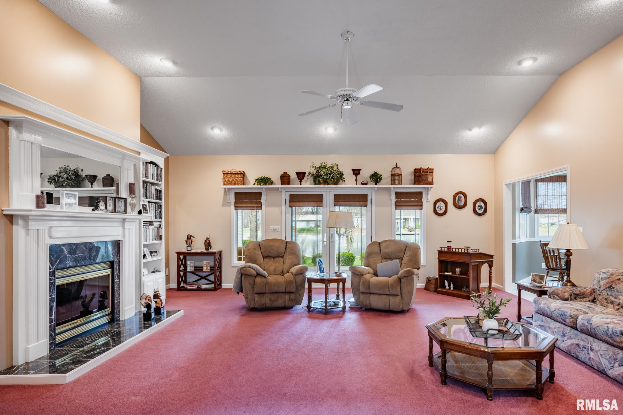 15052 Eastland Road Marion, IL 62959 - Photo 4 of 43