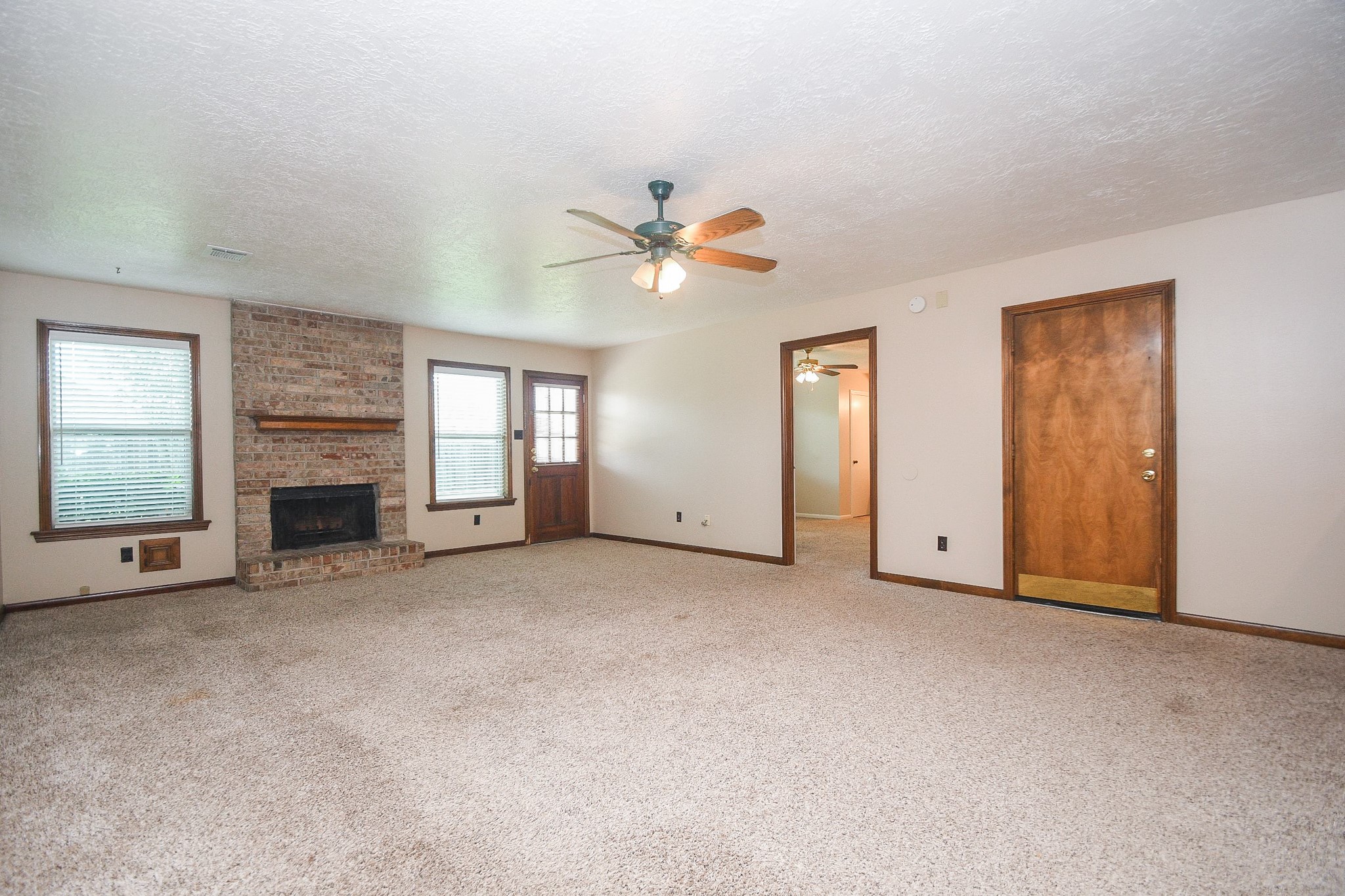 2113 Georgetown Street Katy, TX 77493 - Photo 5 of 32