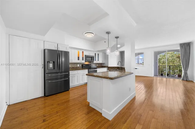 $499,000 | Alaqua Condominiums, Aventura, FL 33160