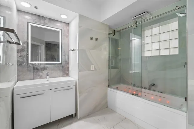 $499,000 | Alaqua Condominiums, Aventura, FL 33160