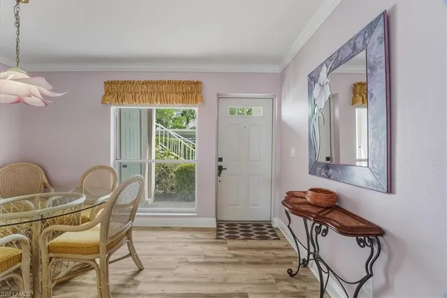 $4,900 | 845 Gulf Pavillion Drive, Unit 102, Naples, FL 34108