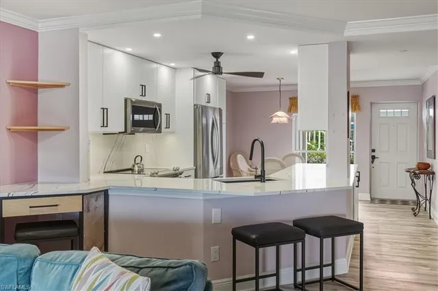 $4,900 | 845 Gulf Pavillion Drive, Unit 102, Naples, FL 34108