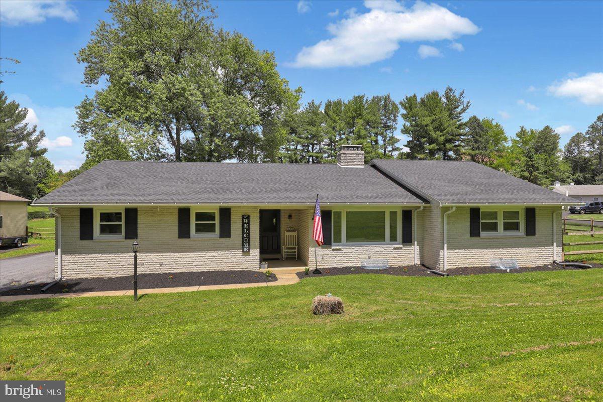 325 Faust Road Reading, PA 19608 - Photo 2 of 12
