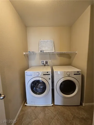 $2,050 | 6673 Boom Town Drive, Las Vegas, NV 89122