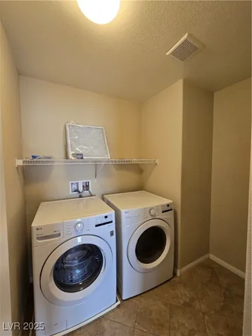 $2,050 | 6673 Boom Town Drive, Las Vegas, NV 89122