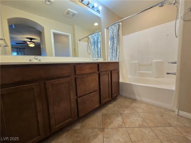 $2,050 | 6673 Boom Town Drive, Las Vegas, NV 89122