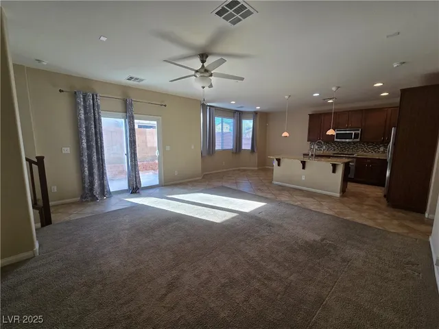 $2,050 | 6673 Boom Town Drive, Las Vegas, NV 89122