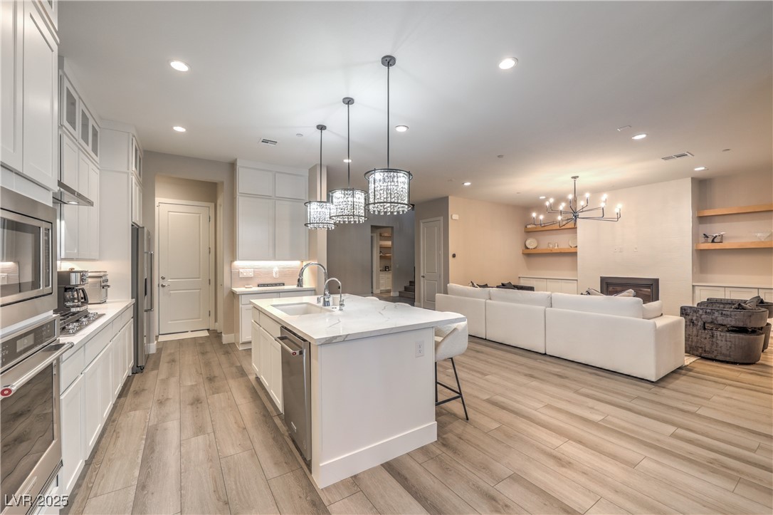 8984 Rolling Pietra Street Las Vegas, NV 89166 - Photo 6 of 37