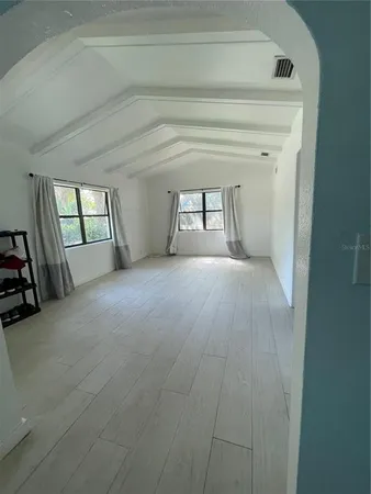 $1,150 | 345 22nd Avenue South, St. Petersburg, FL 33705