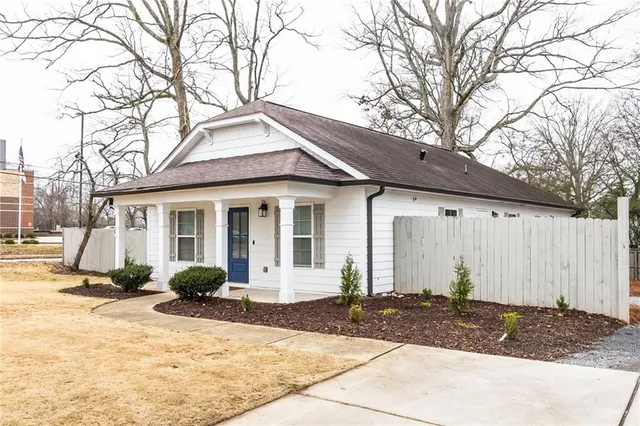 $395,000 | 1490 Darnell Road Southeast, Marietta, GA 30060