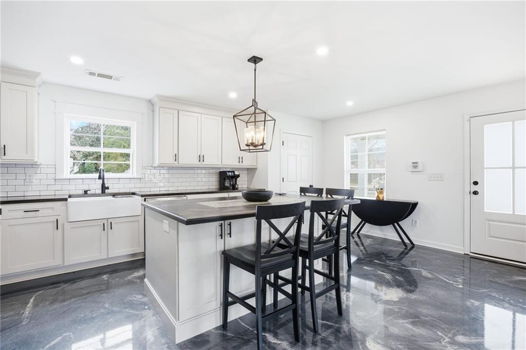 1490 Darnell Road Southeast Marietta, GA 30060 - Photo 6 of 38