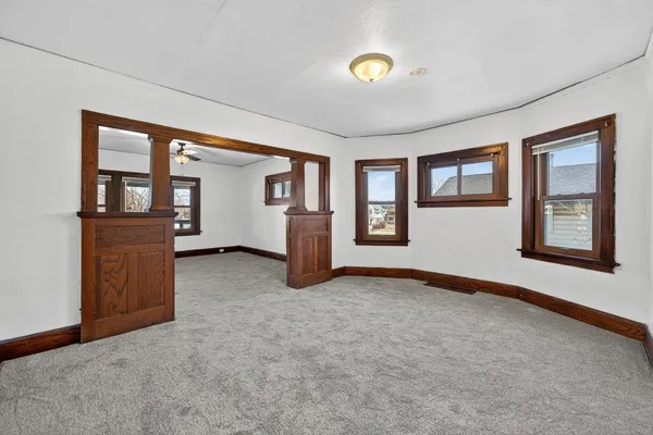 $185,000 | 1507-09 16th Avenue, Rockford, IL 61104