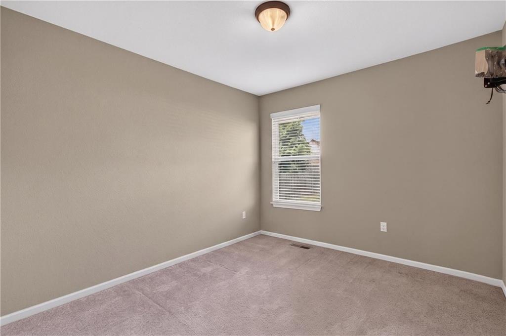1200 Southwest Cornwall Road Raymore, MO 64083 - Photo 18 of 26
