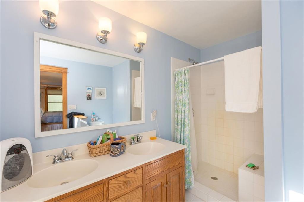 70 Gurnet Landing Road Harpswell, ME 04079 - Photo 29 of 35 Master Bath