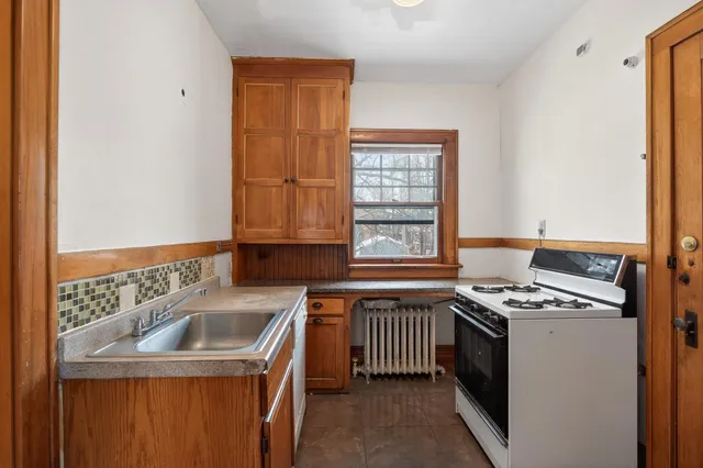 $1,800 | 3117 Aldrich Avenue South, Unit 2, Minneapolis, MN 55408