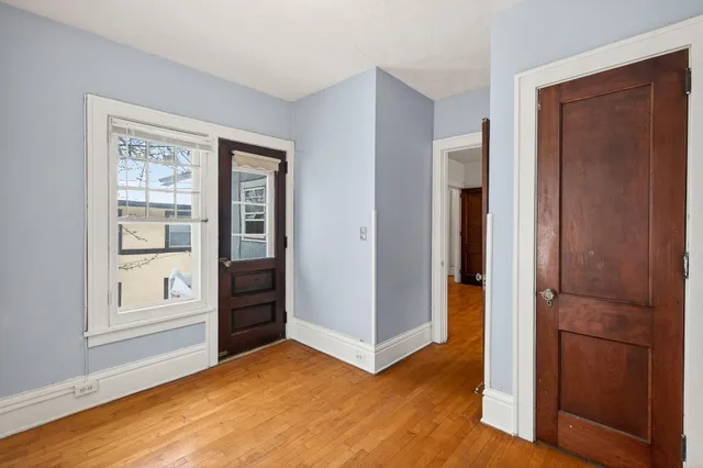 $1,800 | 3117 Aldrich Avenue South, Unit 2, Minneapolis, MN 55408