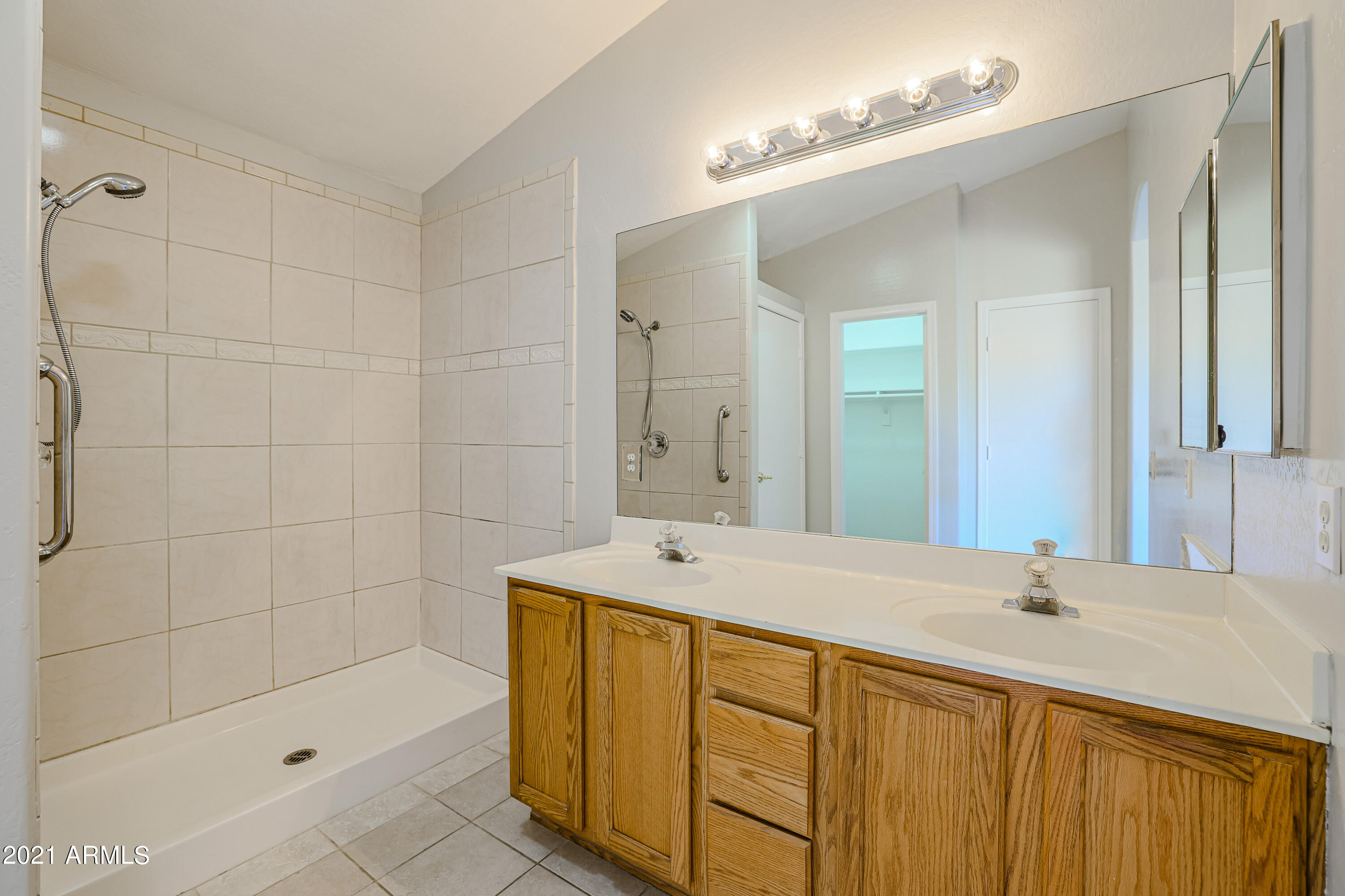 7348 West Ocotillo Road Glendale, AZ 85303 - Photo 13 of 32 Master Bath